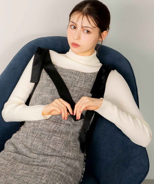 NOELA（ノエラ）の「ロングスリーブウールタートルニット（ニット/セーター・レディース・モカ/ピンク/ブラック/ブラウン/オフホワイト・フリー）」の2枚目の写真