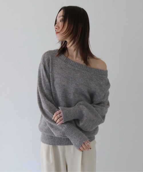 CLEIO（クレイオ）の「【CLEIO】オフショルダーニット/OFF SHOULDER KNIT/986-12626（ニット/セーター・レディース・アイボリー/ブラック/グレー・FREE）」の5枚目の写真