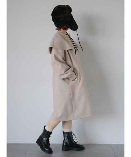 ehka sopo フード付きベージュコート ehka sopo（エヘカソポ）の「ケープカラーコート（その他