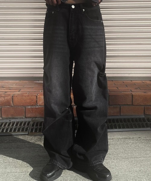 Chikashitsu +(チカシツプラス)の「ストリートファッション Chikashitsu + OaKS チカシツプラスオークス snap button design wide denim pants スナップボタンデザインワイドデニムパンツ ワイドジーンズ ジーパン ワイドパンツ ウォッシュドデニムパンツ 韓国ファッション 韓国ストリート Y2K(デニムパンツ・レディース・ブラック/ブルー・S/M/L)」の2枚目の写真