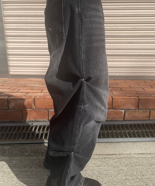 Chikashitsu +(チカシツプラス)の「ストリートファッション Chikashitsu + OaKS チカシツプラスオークス snap button design wide denim pants スナップボタンデザインワイドデニムパンツ ワイドジーンズ ジーパン ワイドパンツ ウォッシュドデニムパンツ 韓国ファッション 韓国ストリート Y2K(デニムパンツ・レディース・ブラック/ブルー・S/M/L)」の7枚目の写真