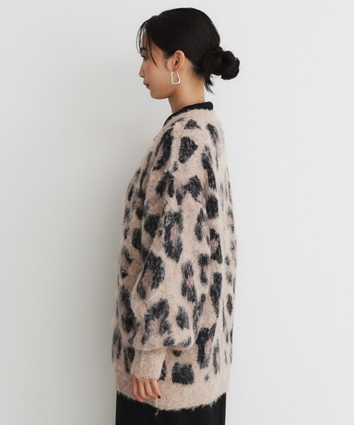 THE SHOP TK （ザ ショップ ティーケー ）の「◆起毛ヒョウ柄Vネックカーディガン（カーディガン/ボレロ・レディース・ベージュ系/チャコール・99）」の7枚目の写真