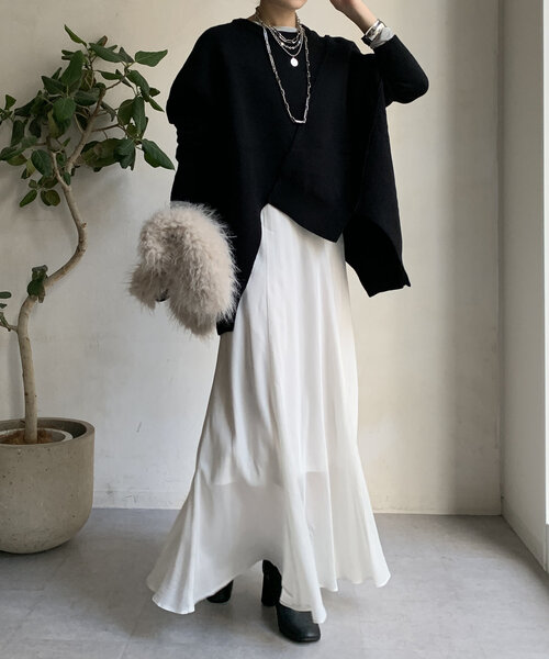 DouDou（ドゥドゥ）の「【WEB限定】ステッチドルマンニット（ニット/セーター・レディース・ライトグレー/ブラック/カーキ・FREE）」の4枚目の写真