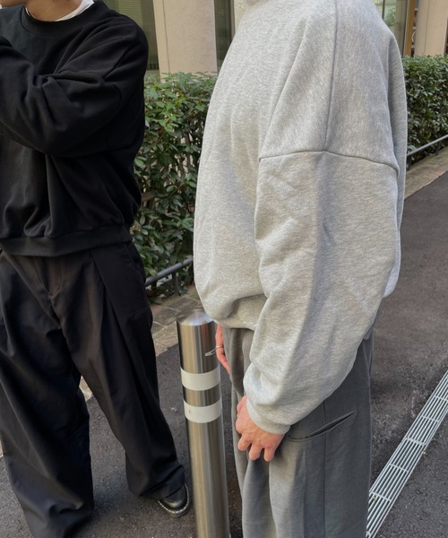 INTER FACTORY（インターファクトリー）の「DAIKI - ショートスウェットプルオーバー / Short Sweat Pullover - made in INTER FACTORY（スウェット・メンズ・グレー/ブラック・LARGE/MEDIUM/SMALL）」の18枚目の写真