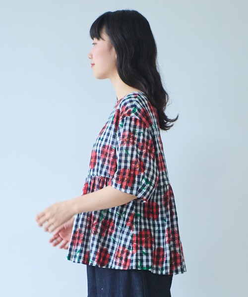 bulle de savon（ビュルデサボン）の「suisai hana プリントブラウス