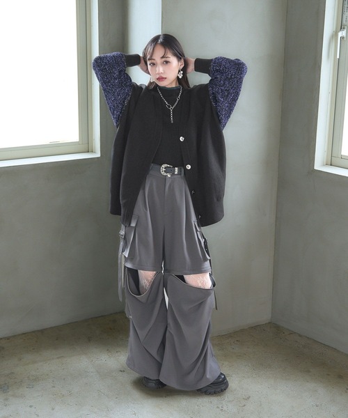 HARE（ハレ）の「ソデイソザイミドルVネックニットカーディガン(HARE)（カーディガン/ボレロ・レディース・ブラック/グレー・FREE）」の4枚目の写真