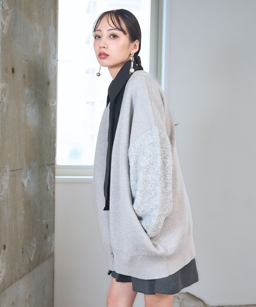 HARE（ハレ）の「ソデイソザイミドルVネックニットカーディガン(HARE)（カーディガン/ボレロ・レディース・ブラック/グレー・FREE）」の11枚目の写真