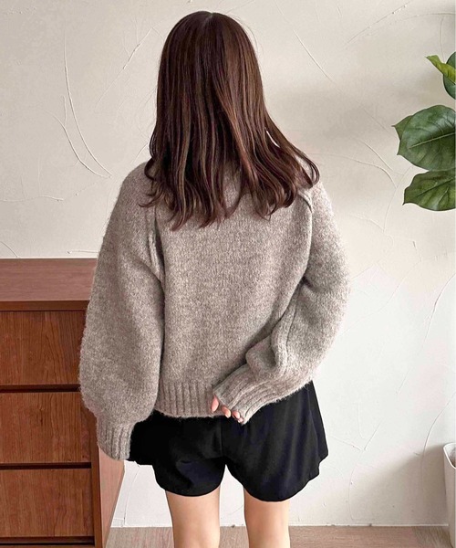 アニュアンス完売！グレーのボタン付きニットカーディガン アニュアンス完売！グレーのボタン付きニットカーディガン