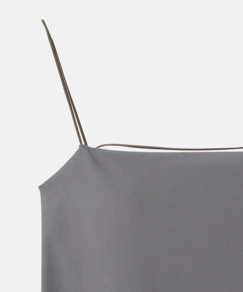 LE CIEL BLEU(ルシェルブルー)の「バックオープンブラキャミソール / Back Open Bra Camisole(キャミソール・レディース・オフホワイト/グレー/ブラック・36/38)」の13枚目の写真