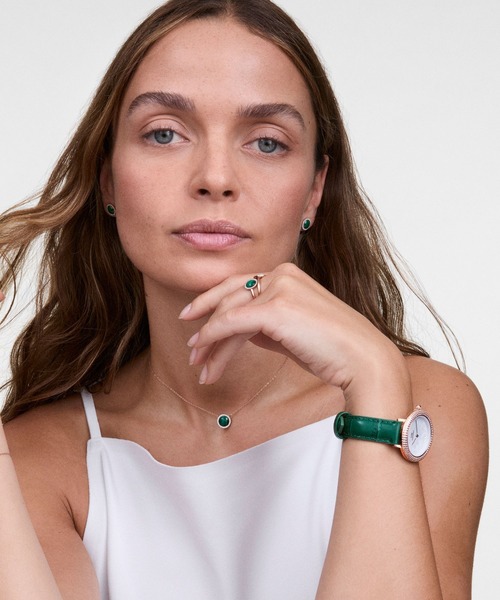 Daniel Wellington(ダニエルウェリントン)の「Crystalline Bezel MOP 本革 32MM ブラック/グリーン(アナログ腕時計・レディース・グリーン/ブラック・32mm)」の2枚目の写真