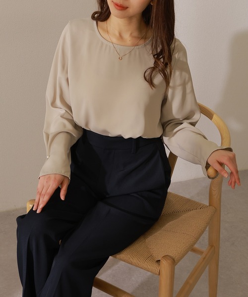 Lace Ladies（レースレディース）の「パール付き 袖タック ラウンドネック フレア プルオーバー（シャツ/ブラウス・レディース・オフホワイト/グレー/ブラック/ホワイト・FREE/S）」の9枚目の写真