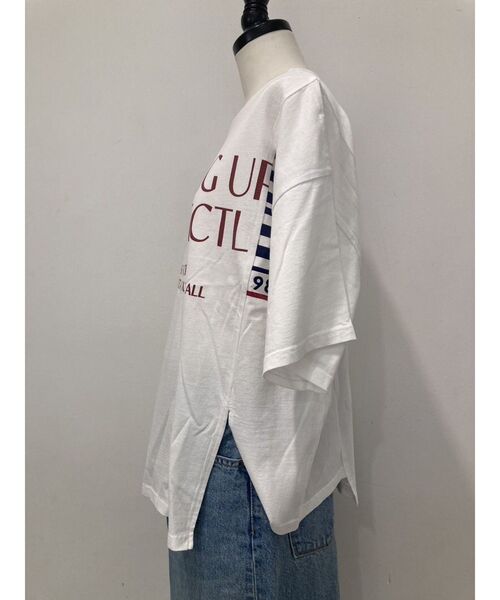 Ungrid(アングリッド)の「リメイクデザインロゴTee(Tシャツ/カットソー・レディース・グリーン/ライトグレー/オフホワイト・FREE)」の9枚目の写真
