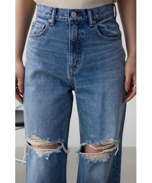 AZUL by moussy（アズールバイマウジー）の「AZUL DENIM ダメージワイドデニム（デニムパンツ・レディース・ライトブルー・SMALL/MEDIUM）」の8枚目の写真