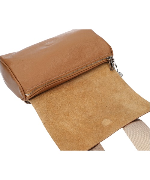 LAURA DI MAGGIO（ローラディマッジオ）の「(LAURA DI MAGGIO)LEATHER BODY BAG（ボディバッグ/ウエストポーチ・レディース・ブラック/ベージュ/ホワイト・ONE SIZE）」の9枚目の写真