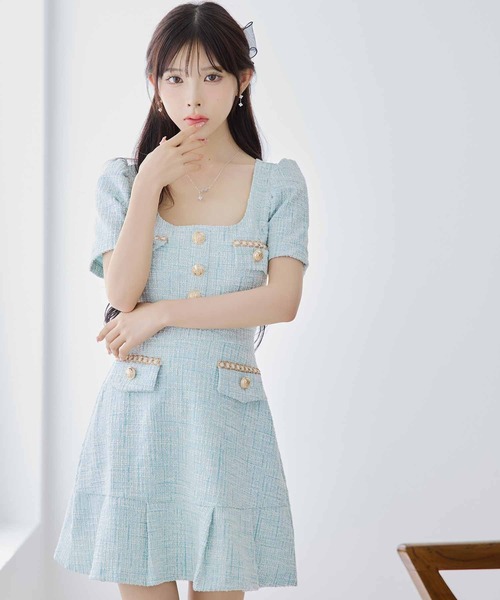Tika(ティカ)の「キャバドレス 韓国 ミニ フレア 半袖 ツイード ゴールドボタン 裾プリーツ パフスリーブドレス キャバワンピ(ドレス・レディース・ミント/オレンジ・L/M/S)」の2枚目の写真
