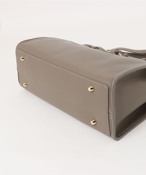 Scrap Book（スクラップブック）の「【CHRISTIAN VILLA】ベルトトートM（トートバッグ・レディース・ベージュ/グレー・FREE）」の4枚目の写真