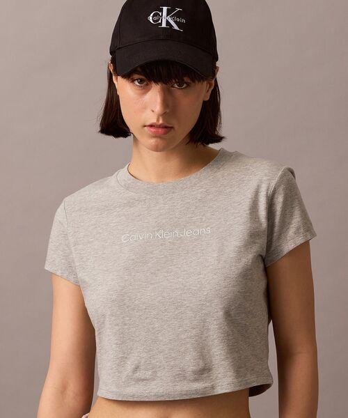   JeansカルバンクラインベイビーTシャツ クロップド Tシャツ - モノグラムベビーTシャツ[TU / トゥ着用商品