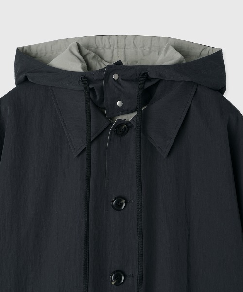 CREDONA（クレドナ）の「HOODIE NYLON COAT/フーディーナイロンコート（ナイロンジャケット・レディース・ブラウン/チャコールグレー・1/0）」の17枚目の写真