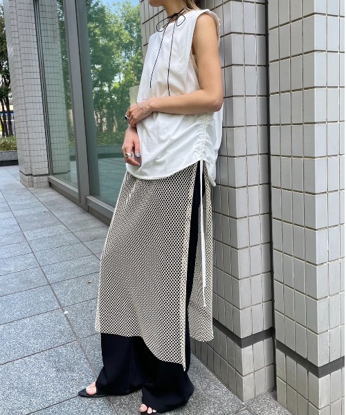 AIC.（エーアイシー）の「ディープスリットメッシュロングワンピース（ワンピース・レディース・キナリ/ブラック・FREE）」の17枚目の写真