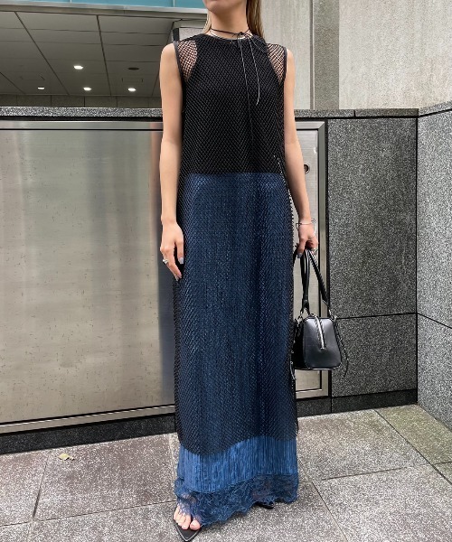 AIC.（エーアイシー）の「ディープスリットメッシュロングワンピース（ワンピース・レディース・キナリ/ブラック・FREE）」の20枚目の写真