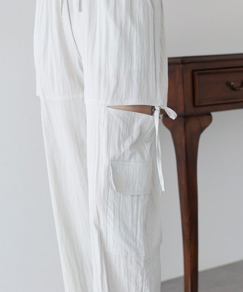 BLUEEAST（ブルーイースト）の「サイドオープンパンツ（カーゴパンツ・レディース・チャコールグレー/ブラック/ホワイト・MEDIUM）」の7枚目の写真