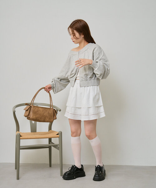 Kastane(カスタネ)の「【S.Lサイズ/前後2WAY】ダブルZIPオフショルスウェットカーディガン(スウェット・レディース・グレー/サックスブルー/アイボリー・LARGE/SMALL)」の17枚目の写真