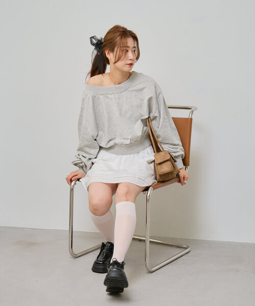 Kastane(カスタネ)の「【S.Lサイズ/前後2WAY】ダブルZIPオフショルスウェットカーディガン(スウェット・レディース・グレー/サックスブルー/アイボリー・LARGE/SMALL)」の19枚目の写真