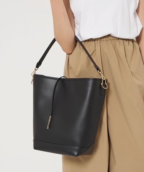 INNUE(イヌエ)の「<INNUE>D382 BIGTOTE BAG(トートバッグ・レディース・ブラック・FREE)」の1枚目の写真