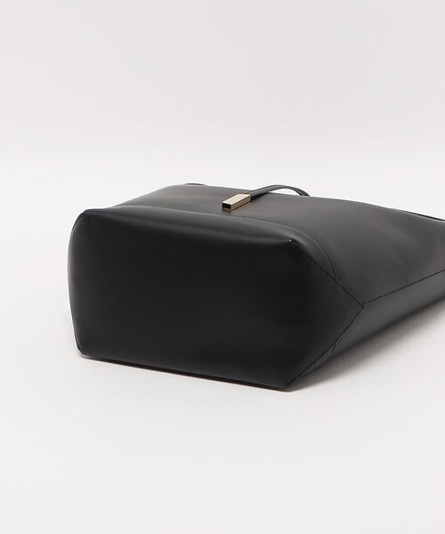 INNUE(イヌエ)の「<INNUE>D382 BIGTOTE BAG(トートバッグ・レディース・ブラック・FREE)」の7枚目の写真