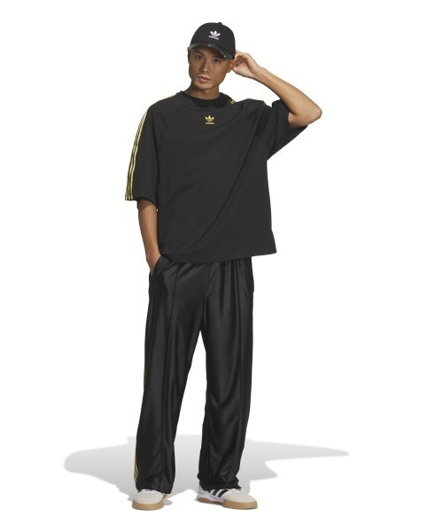 adidas(アディダス)の「adidas Originals SST TEE(アディダスオリジナルス SST Tシャツ)(Tシャツ/カットソー・メンズ・ブラック/ブラック系/ホワイト系・SMALL/MEDIUM/LARGE/X-LARGE/XX-LARGE)」の15枚目の写真