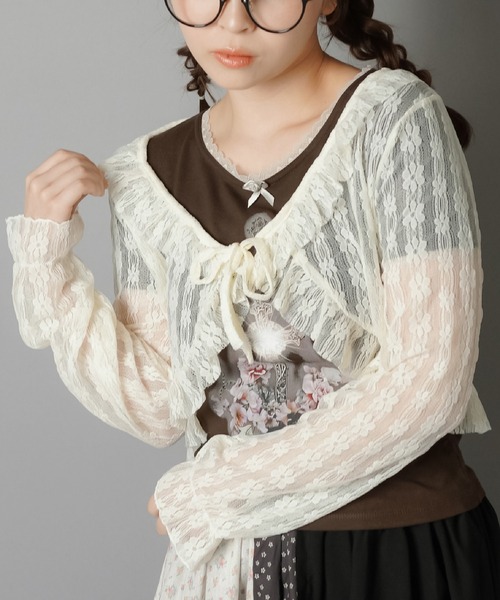 SPINNS(スピンズ)の「レースフリルボレロカーディガン(カーディガン/ボレロ・レディース・ブラック/オフホワイト/アイボリー・ONESIZE)」の10枚目の写真