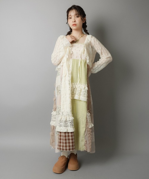 SPINNS(スピンズ)の「レースフリルボレロカーディガン(カーディガン/ボレロ・レディース・ブラック/オフホワイト/アイボリー・ONESIZE)」の18枚目の写真