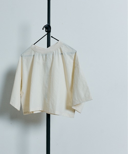 W:Huku(フーク)の「撥水 リブネック ショート トップス / 半袖 ハーフスリーブ(Tシャツ/カットソー・レディース・ブラック/チャコール/アイボリー/アッシュブラウン・FREE)」の18枚目の写真