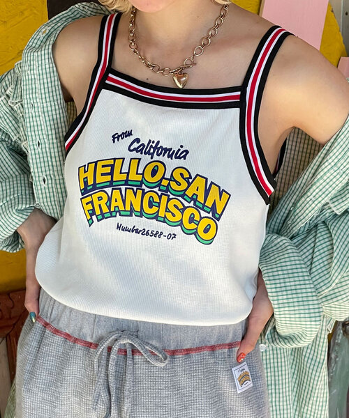 HELLO.SANFRANCISCO(ハローサンフランシスコ)の「【HELLO.SANFRANCISCO/ハローサンフランシスコ】ラインテープカップ付きキャミ(キャミソール・レディース・ライトグレー/オフホワイト・ONE SIZE)」の4枚目の写真