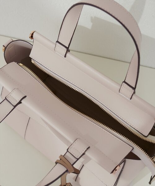 natural couture（ナチュラルクチュール）の「ダブルフラップ２ＷＡＹハンドバッグ（ショルダーバッグ・レディース・ブラック/アイボリー/モカ/イエロー・FREE）」の21枚目の写真