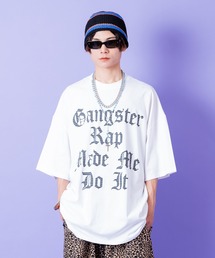a.p.o.v.（エーピーオービー）の「a.p.o.v. ギャングスタロゴデザインプリントオーバーサイズTシャツ（Tシャツ/カットソー）」