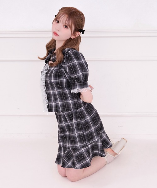 apres jour(アプレジュール)の「【SET着用可能】フロントオープン襟付きブラウス(シャツ/ブラウス・レディース・ホワイト/ブラック/ブラウン系その他/ブラック系その他・X-LARGE/フリー)」の12枚目の写真