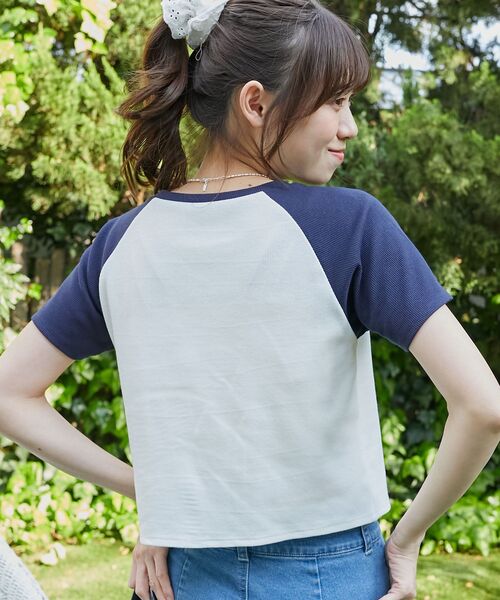 ラグランネコチャンTシャツ セール】ラグランネコチャンTシャツ（Tシャツ/カットソー