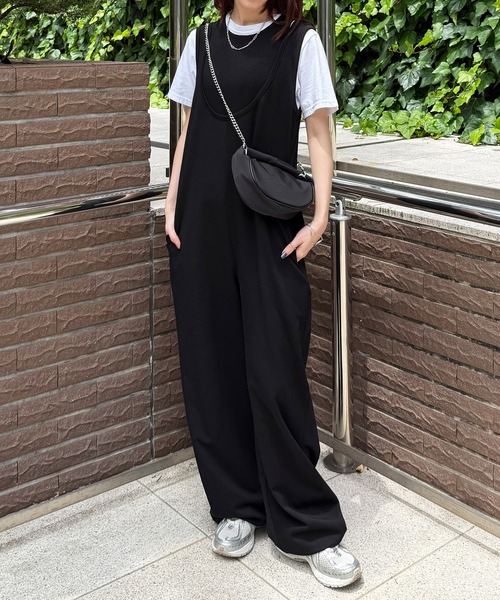 ISOOK（アイスー）の「【ISOOK / アイスー】レイヤード風オールインワン / コンビネゾン ジャンプスーツ パンツ 重ね着 アメスリ タンクトップ  ZOZOTOWN限定（つなぎ/オールインワン・レディース・ブラック/ベージュ・FREE）」の16枚目の写真