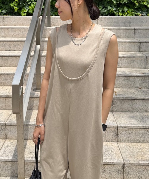 ISOOK（アイスー）の「【ISOOK / アイスー】レイヤード風オールインワン / コンビネゾン ジャンプスーツ パンツ 重ね着 アメスリ タンクトップ  ZOZOTOWN限定（つなぎ/オールインワン・レディース・ブラック/ベージュ・FREE）」の8枚目の写真