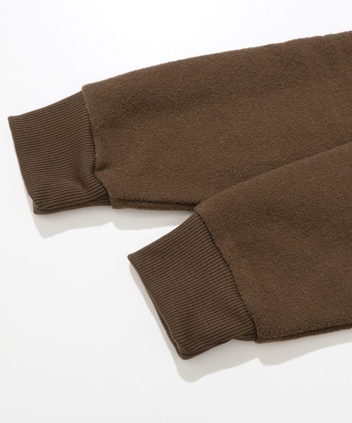 KRIFF MAYER Kid's Collection(クリフメイヤーキッズコレクション)の「【ふんわり裏起毛】かるポカポケクルー(スウェット・キッズ・レッド/ブラウン/サンドベージュ/カーキ/ブラック・140/170/160/150/130/120)」の9枚目の写真