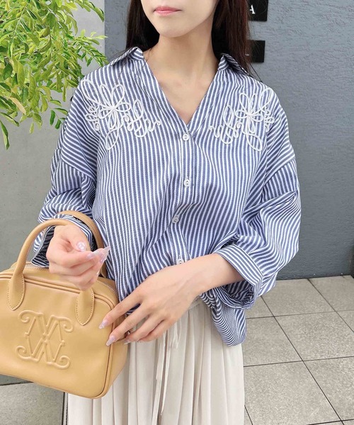 INGNI(イング)の「【WEB限定】コード刺繍タケノコシャツ(シャツ/ブラウス・レディース・オフホワイト/ネイビー系2/スミクロ・M)」の8枚目の写真
