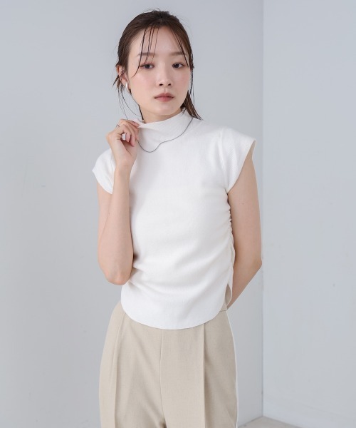 Bab（バブ）の「サイドギャザープチハイネックトップス（Tシャツ/カットソー・レディース・ベージュ/ブラウン/ブラック/オフホワイト・M）」の11枚目の写真