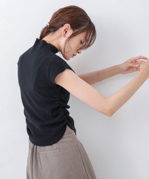 Bab（バブ）の「サイドギャザープチハイネックトップス（Tシャツ/カットソー・レディース・ベージュ/ブラウン/ブラック/オフホワイト・M）」の21枚目の写真