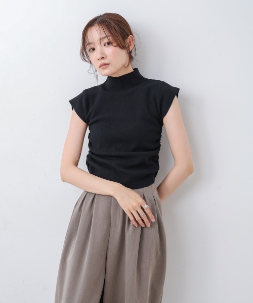 Bab（バブ）の「サイドギャザープチハイネックトップス（Tシャツ/カットソー・レディース・ベージュ/ブラウン/ブラック/オフホワイト・M）」の18枚目の写真