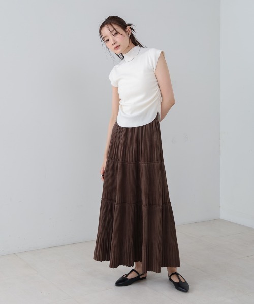 Bab（バブ）の「サイドギャザープチハイネックトップス（Tシャツ/カットソー・レディース・ベージュ/ブラウン/ブラック/オフホワイト・M）」の17枚目の写真