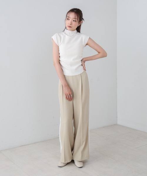 Bab（バブ）の「サイドギャザープチハイネックトップス（Tシャツ/カットソー・レディース・ベージュ/ブラウン/ブラック/オフホワイト・M）」の16枚目の写真