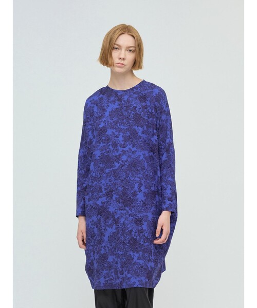 mizuiroind（ミズイロインド）の「mizuiro ind プリントコクーンワイドワンピース（ワンピース・レディース・ブルー/ベージュ・FREE）」の2枚目の写真