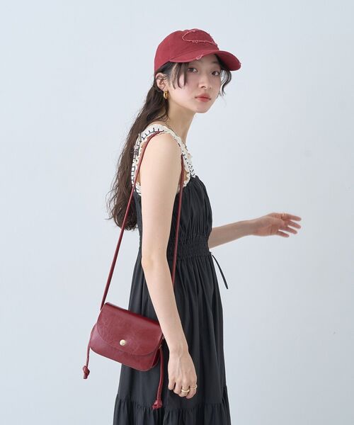 earth music&ecology(アースミュージックアンドエコロジー)の「ドロストシャーリングキャミワンピース(ワンピース・レディース・ライトカーキ/ブラック・FREE)」の10枚目の写真