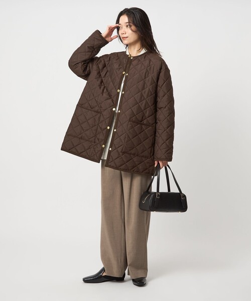 Traditional Weatherwear(トラディショナルウェザーウェア)の「【別注】<Traditional Weatherwear>ARKLEY Aライン キルティング ミドル コート(ノーカラーコート・レディース・ダークブラウン/ブラック・32/34)」の12枚目の写真